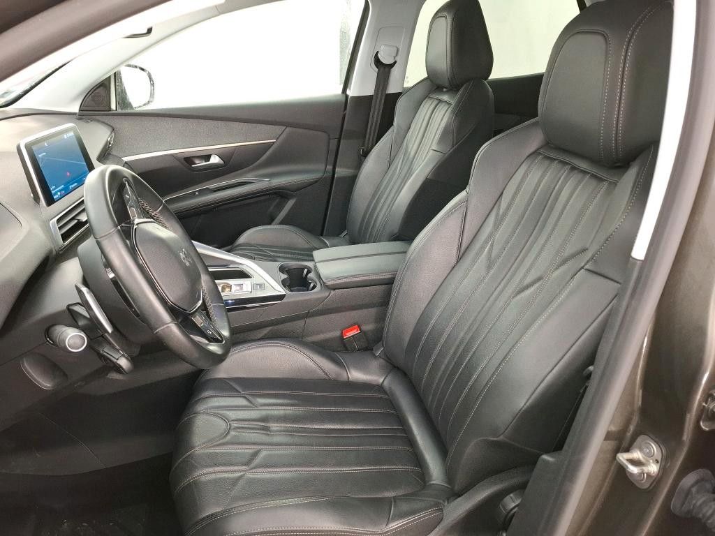 Fahrzeugabbildung Peugeot 3008 Allure 1.2T LED/NAVI/PDC&CAM/LEDER/DAB+