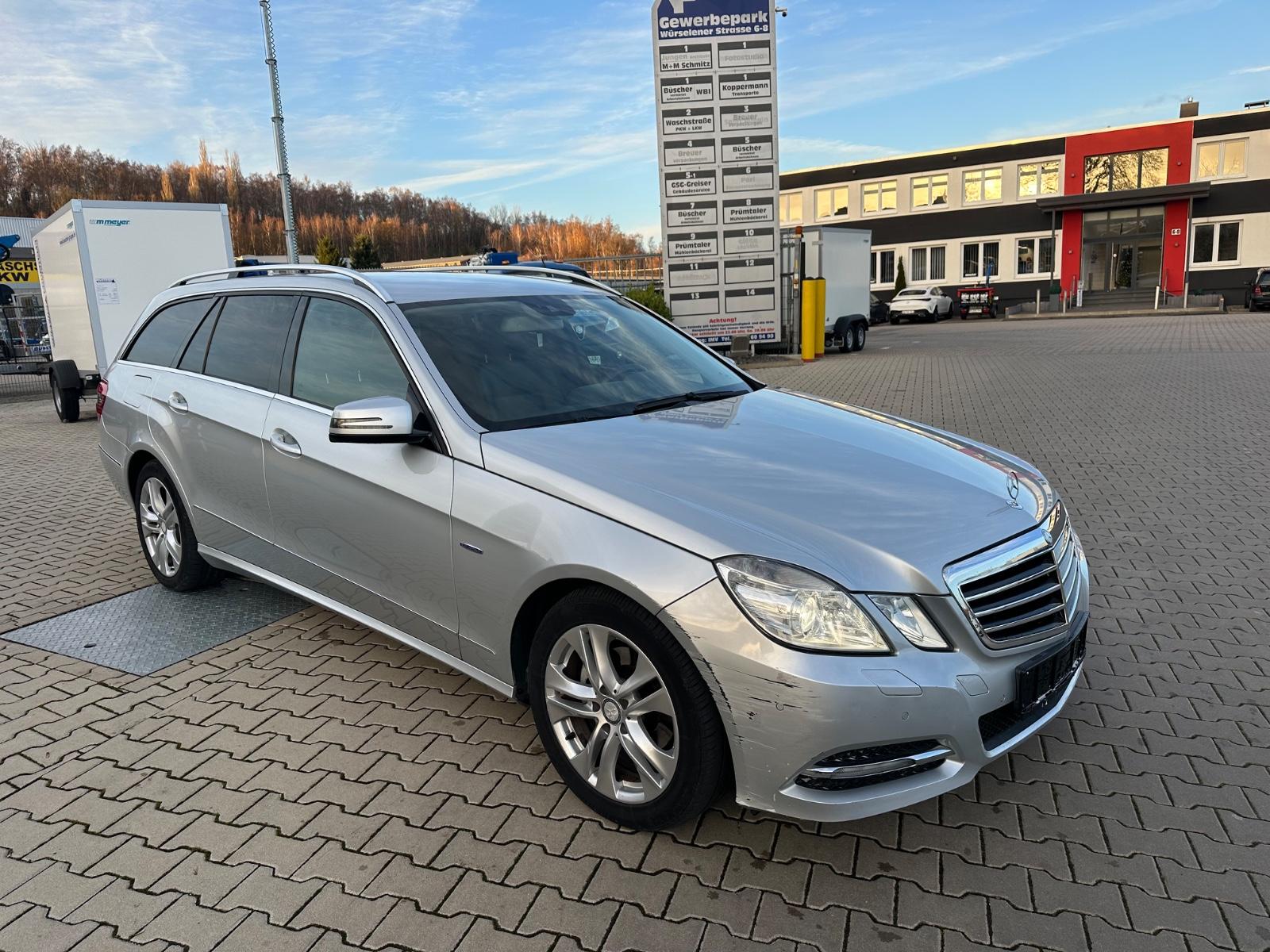 Mercedes-Benz E220 2010 — photo 5