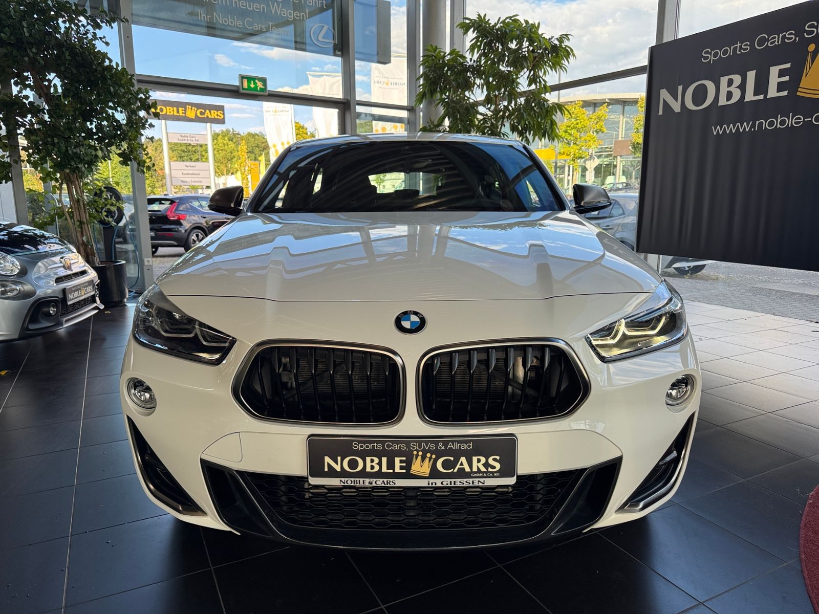 Fahrzeugabbildung BMW X2 xDrive M35 i  LED NAVI HEAD-UP