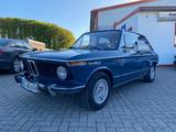 BMW 2002 2000 Touring Oldtimer - blaue BMW 2002