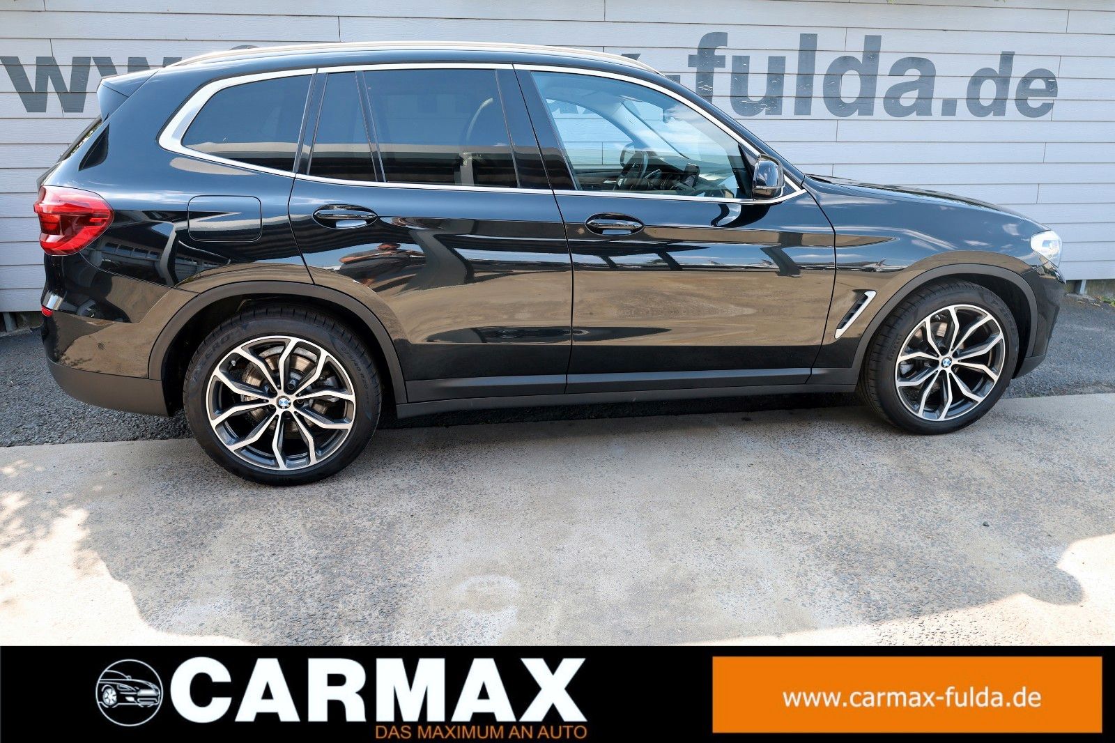 Fahrzeugabbildung BMW X3 xDrive 20d Advantage,Leder,Navi,HUD,PanoD,AHK
