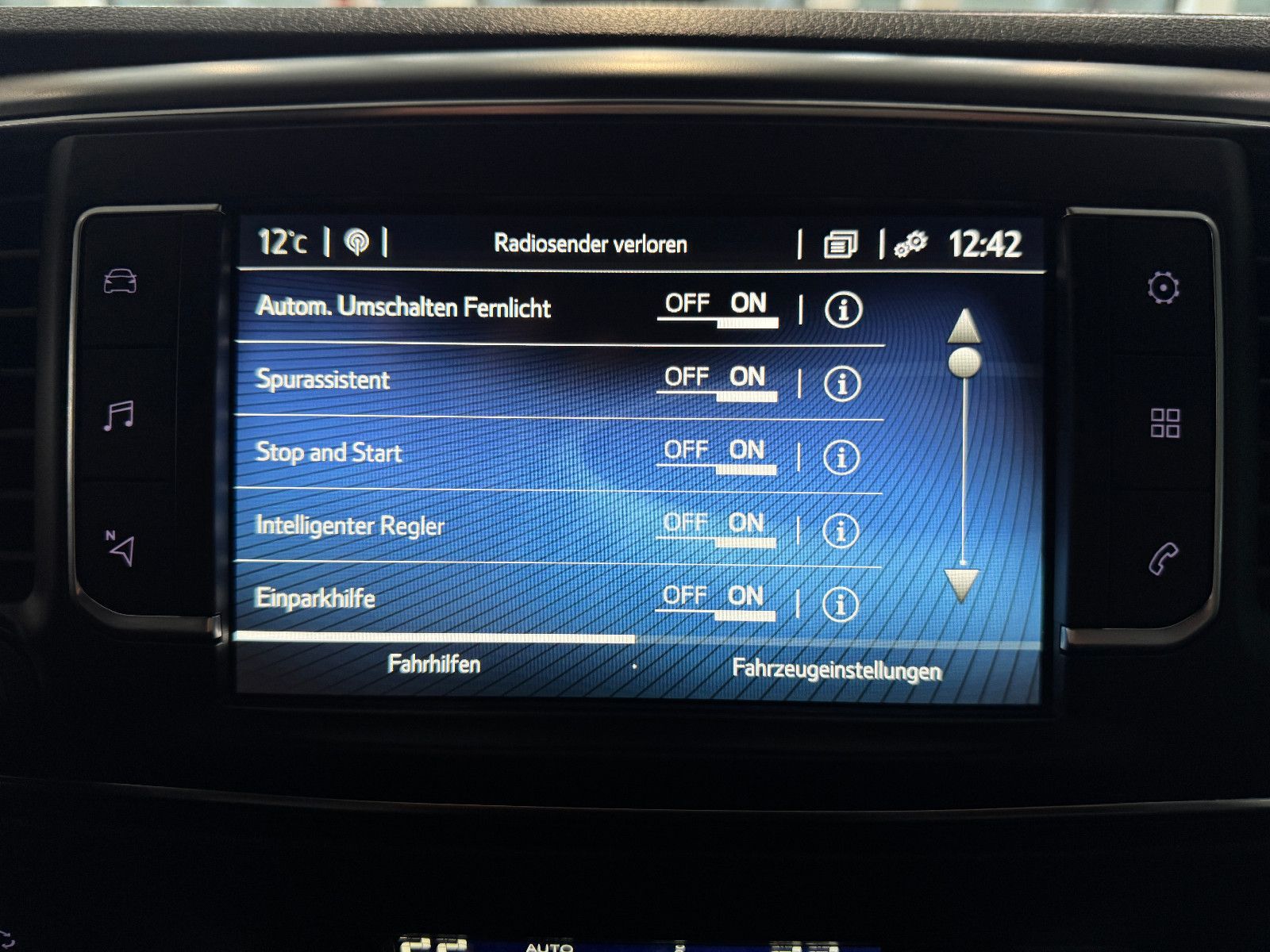 Fahrzeugabbildung Toyota Proace Verso L2 Shuttle Comfort Automatik Voll