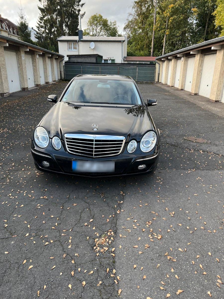 Mercedes-Benz E 280