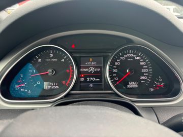 Audi Q7 - 10