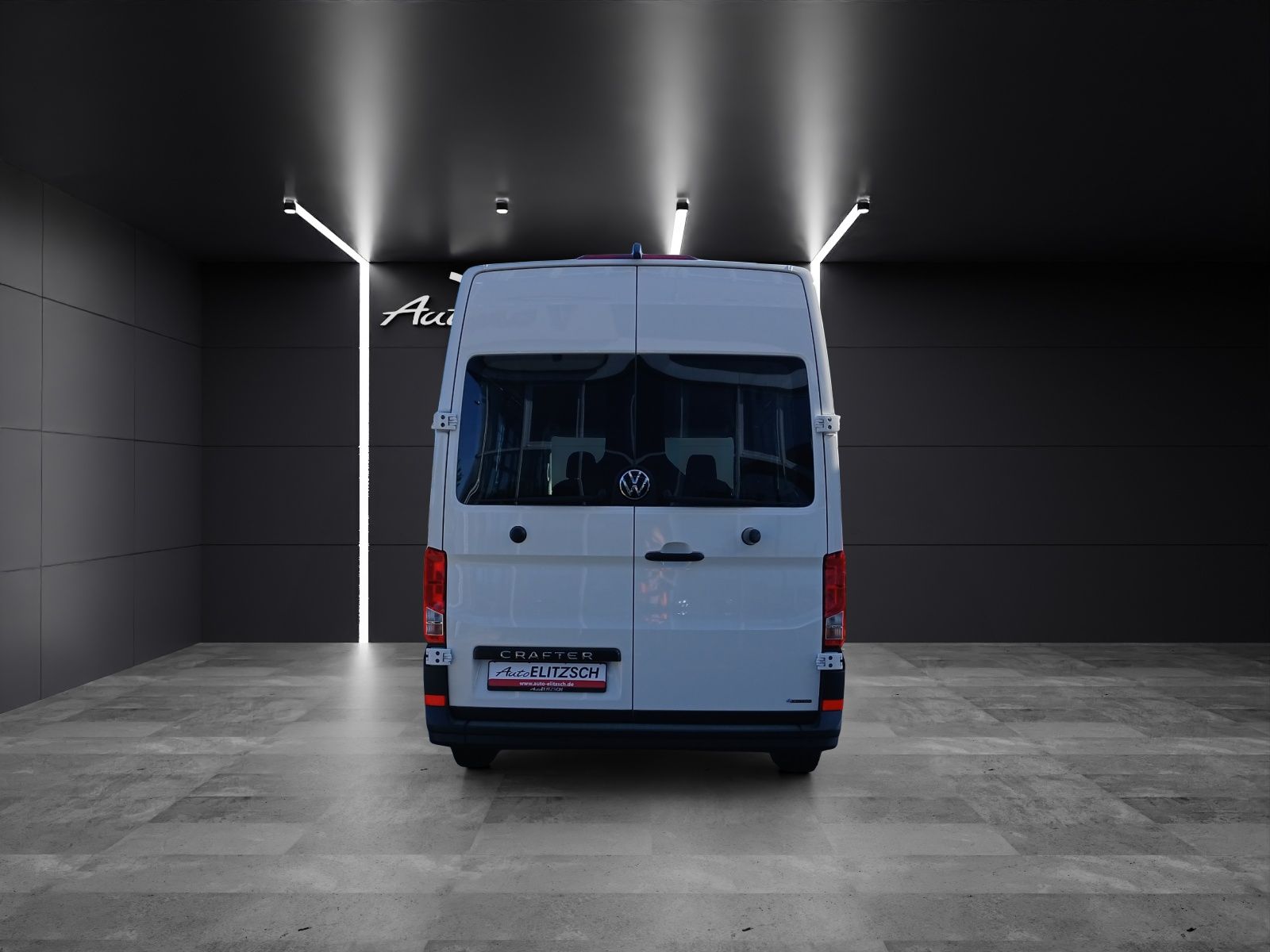 Fahrzeugabbildung Volkswagen Crafter Kasten TDI 130 kW MR 4 MOTION TLED RearV