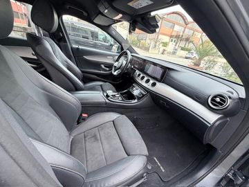 Mercedes E 300 - 7