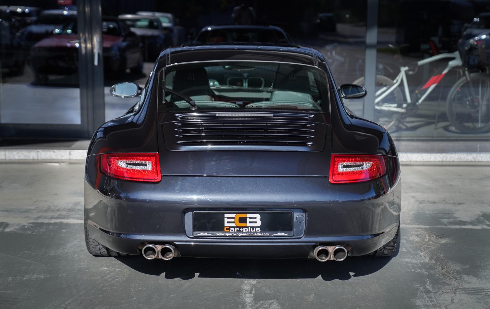 PORSCHE 911 CARRERA 4 S COUPE