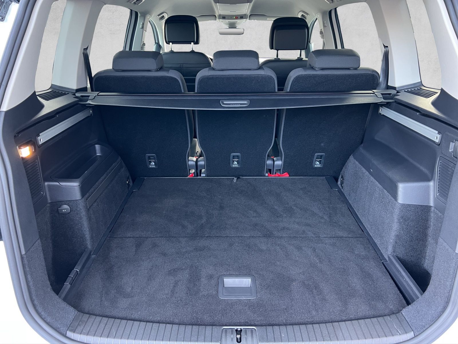 Touran R-Line 1.5 TSI DSG LED*ACC*DCC*Navi