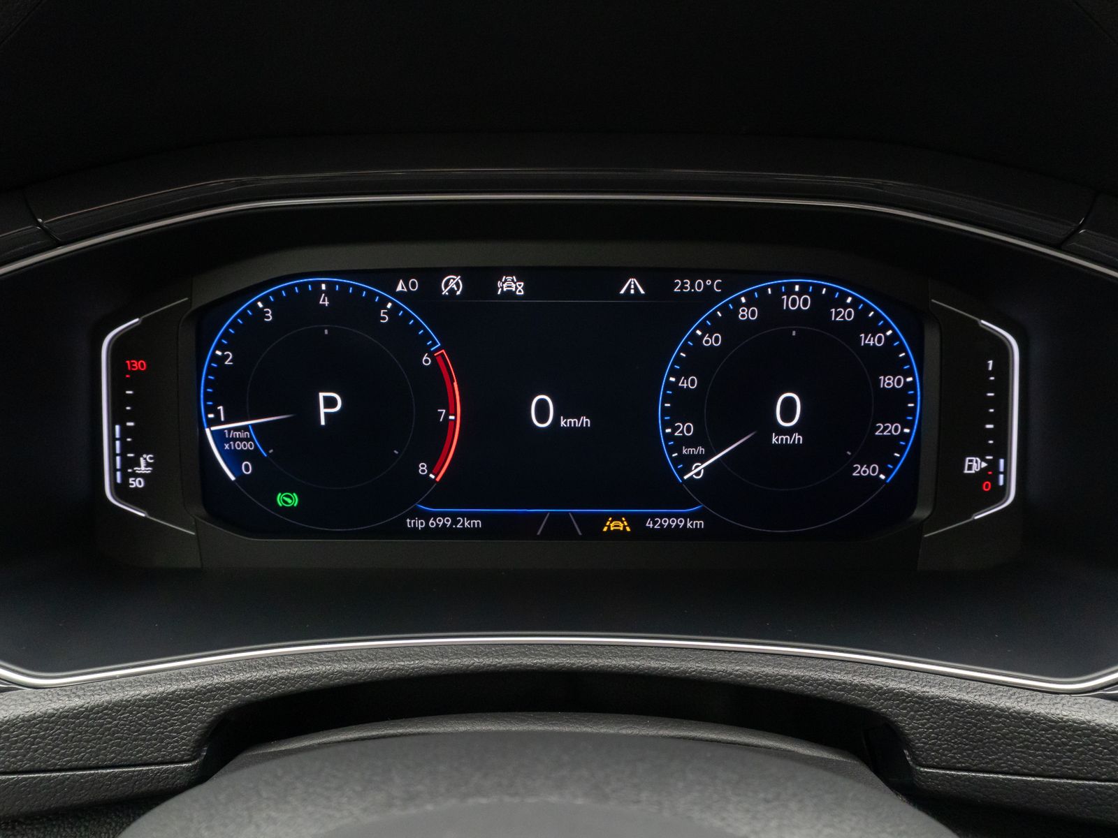 Fahrzeugabbildung Volkswagen T-Roc Sport 4Motion ACC Navi PDC AppleCar HiFi A