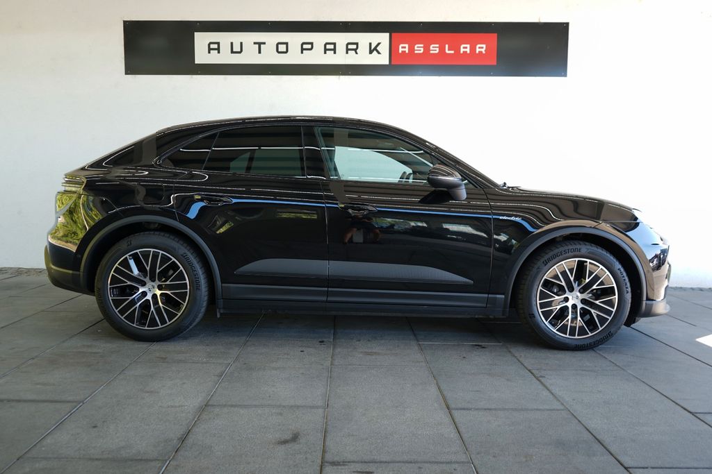 Image of Porsche Macan