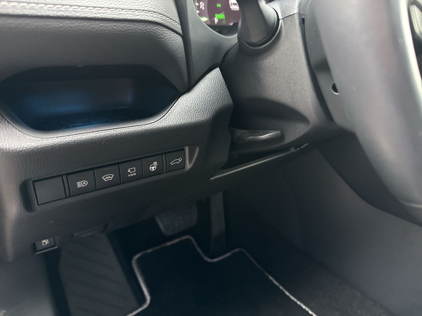 Fahrzeugabbildung Toyota RAV 4 4x4 Lounge Hybrid 2.5 AWD Leder Memory Sit