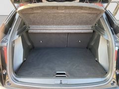 PEUGEOT 2008 1.2  Navi Kamera Sitzheizung AHK