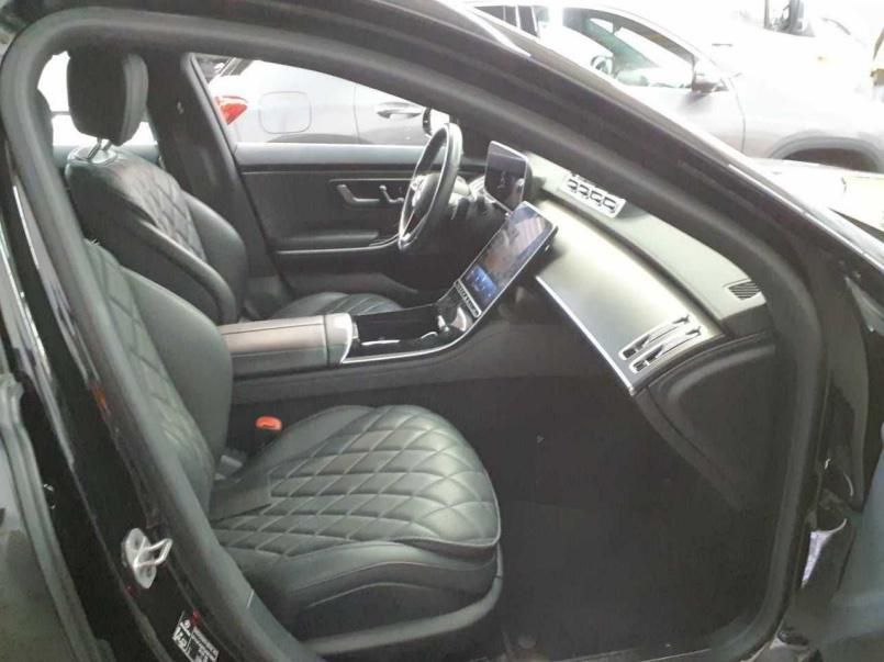 MERCEDES-BENZ S-Class 2024