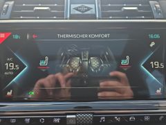 Fahrzeugabbildung DS Automobiles DS 7 Crossback E-Tense 225 Performance Line