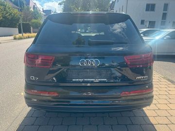 Audi Q7 - 5