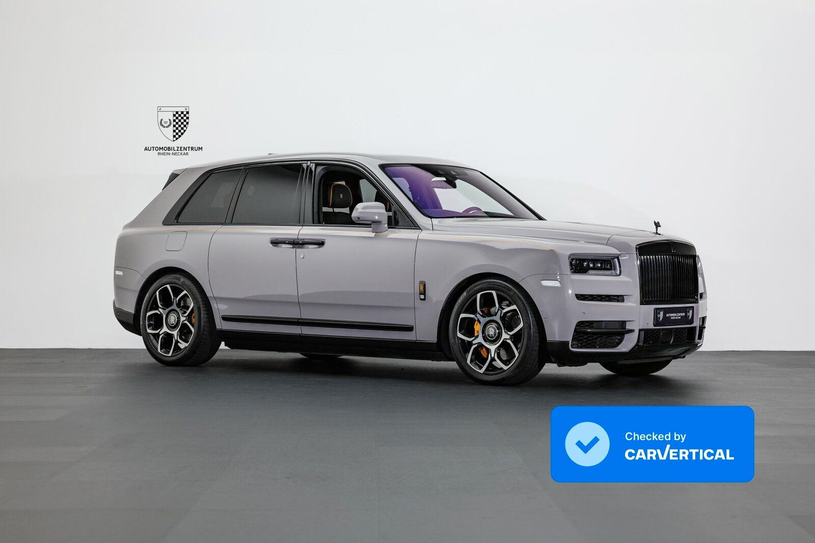 Rolls-Royce Cullinan Black Badge ImmersiveSeat/RearTheatre