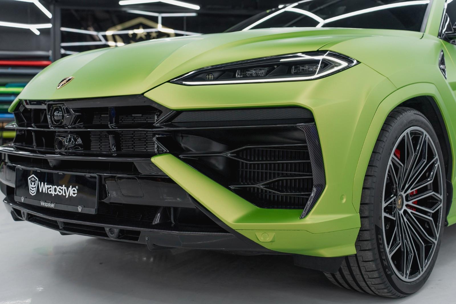 Lamborghini Urus*SE*HYBRID*MASSAGE*FULL