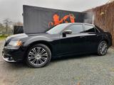 Chrysler 300C #JOHN-VARVATOS#ALLRAD#5.7L#PANO#LEDER#BEATS - mit LPG-Antrieb: Schiebedach