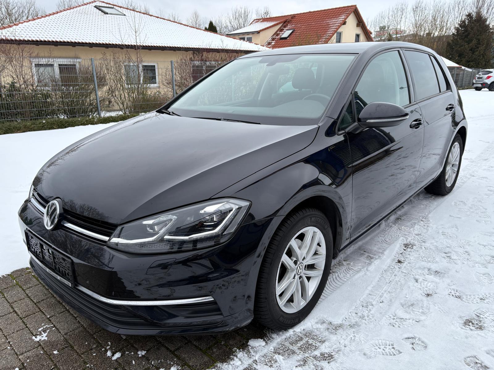 Volkswagen GOLF VII 1.0 TSI DSG LED DYNAUDIO APP CONNECT