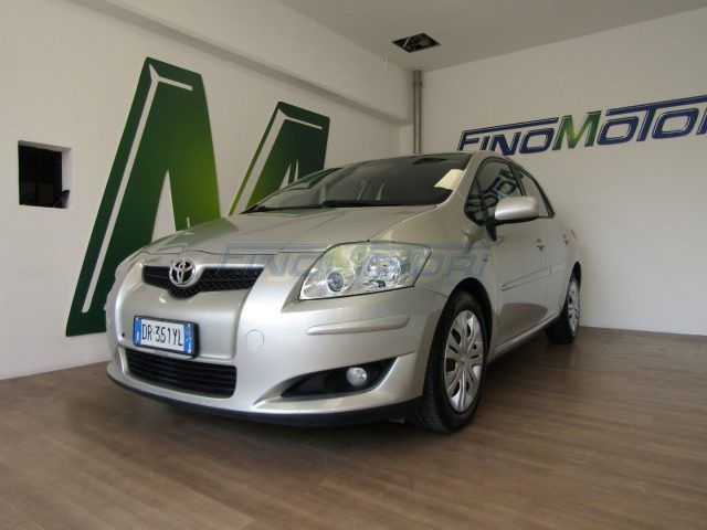 Toyota TOYOTA Auris 1.4 D-4D M-MT 5 porte Sol AUTOMATIC