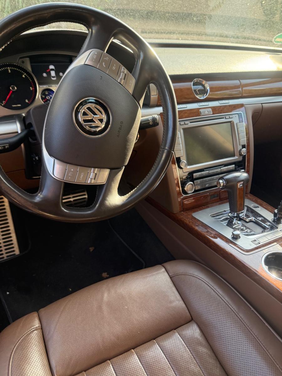 Volkswagen Phaeton 3.0 V6 TDI 4MOTION Tiptronic 5-Sitzer -