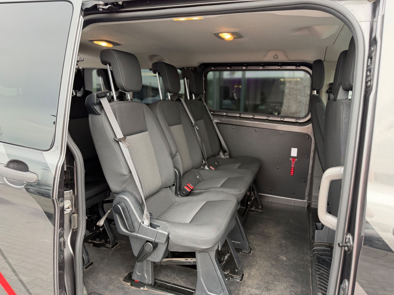 Transit Custom  2.0 TDCI Autom. 9 Sitzer