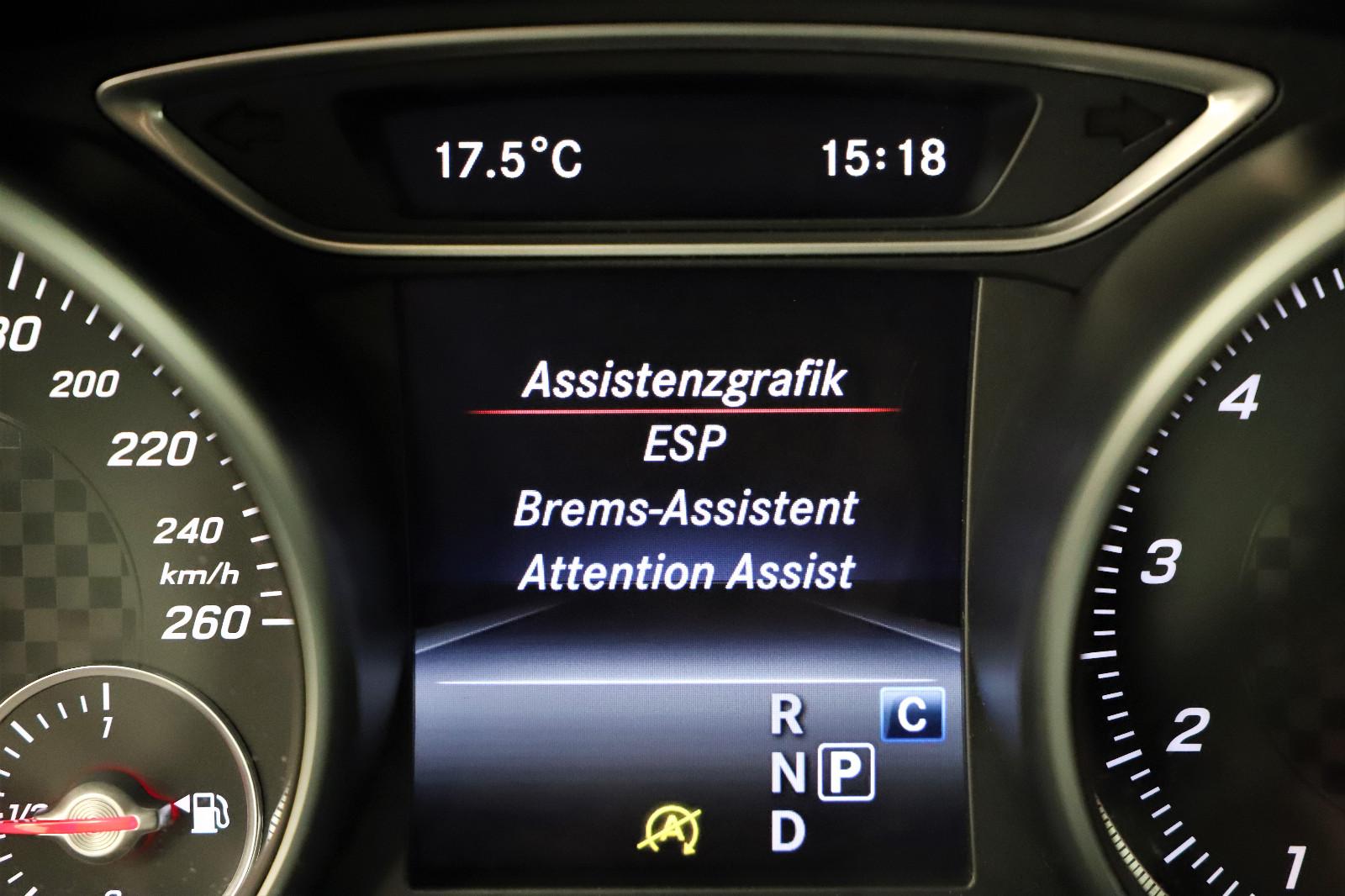 Mercedes-Benz A 200 156PS 7G Standheizung Memory H&K 1. Hand