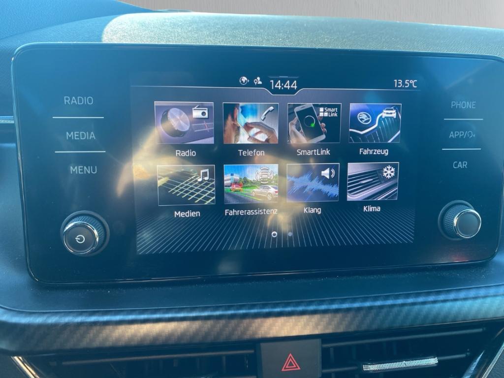Skoda Kamiq 1.5 TSI Monte Carlo AHK ACC LED RKam elHec