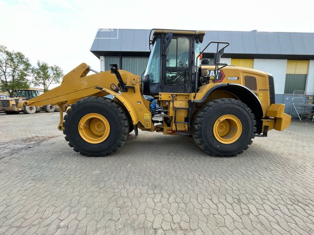 CAT 950M