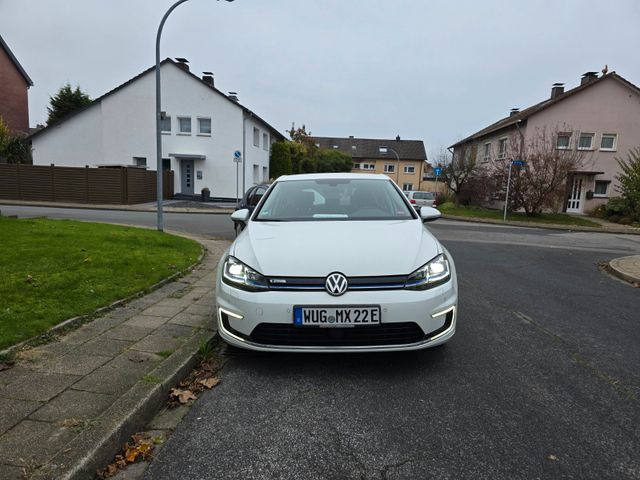 Volkswagen E-Golf 136PS, 10/2018- 70.000km, Winterpaket