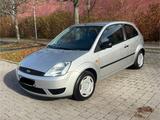 Ford Fiesta 1.3 aus 1.Hand Anfängerauto Kl... - Ford Fiesta aus 2005: 1.3