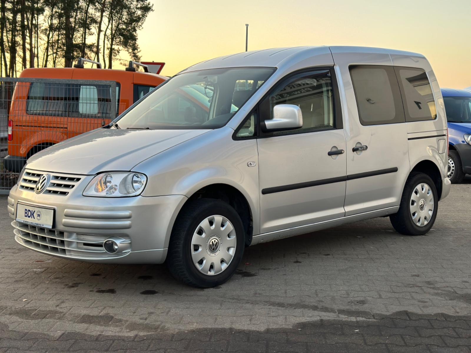 Volkswagen Caddy Life 1,6l Benzin 7Sitze Klima AHK ohne TÜV