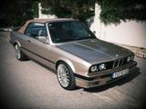 BMW Cabrio E30 318i (2.0 liter 6cyl. engine) +aircon - mit Benzin-Antrieb: Beige, Teilleder, Cabrio