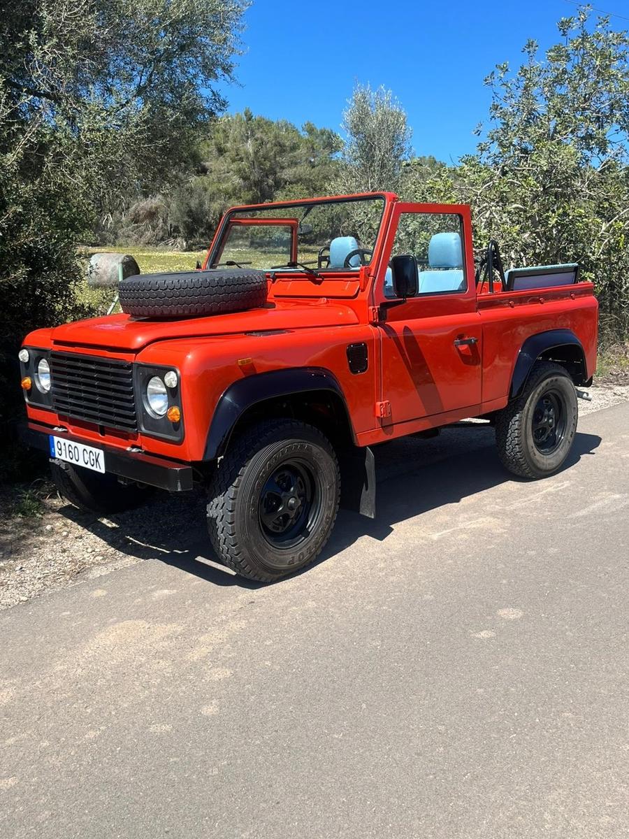 Land Rover Defender TD5 90 Soft Top *echte Rarität*