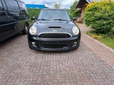 MINI Mini John Cooper Works - MINI John Cooper Works aus 2009