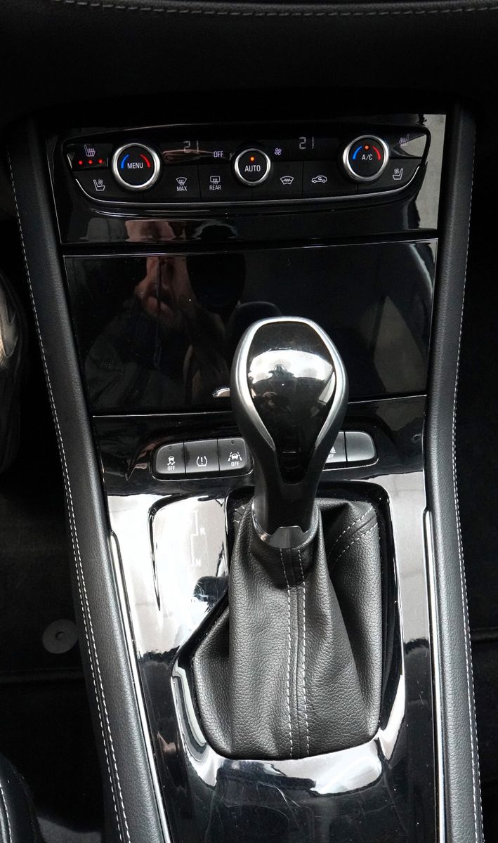 Fahrzeugabbildung Opel Grandland (X) Ultimate *MwSt*Navi*Autom.*Leder*