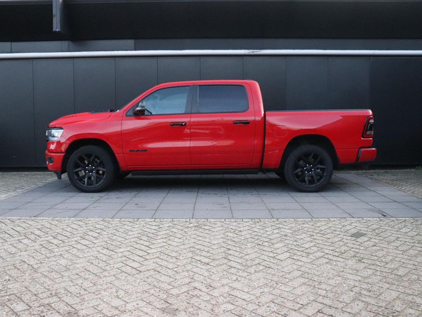 Dodge RAM 1500 5.7 V8 4x4 Crew Cab Laramie | LPG | H&K imagem 2