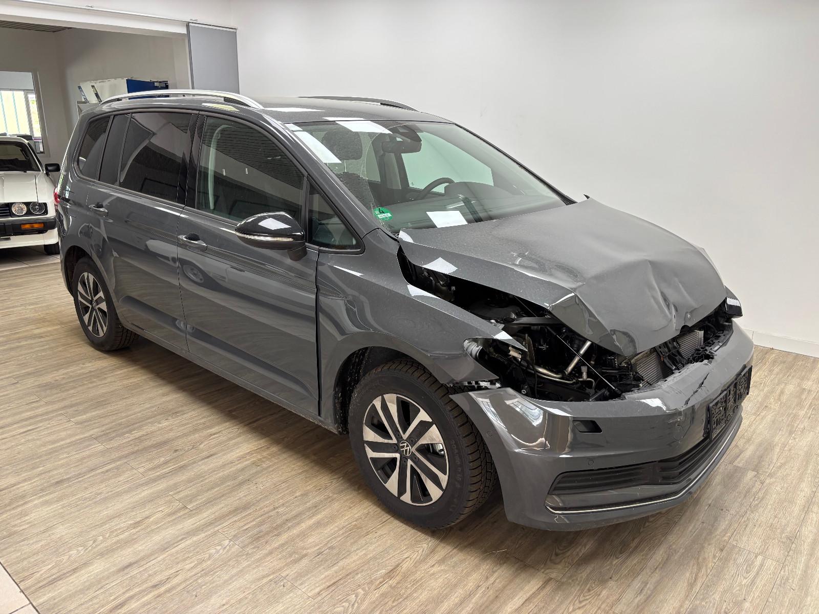 Volkswagen Touran 1,5TSI DSG Comfortline Navi 7-Sitze AHK