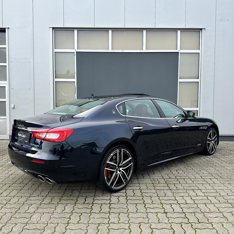 Maserati Quattroporte