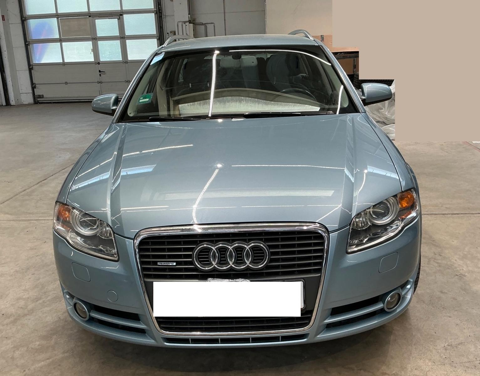 Audi A4 AUTOMATIK.QUATTRO Xenon.AHK.NAVI.Tüv.1.Hd.PDC