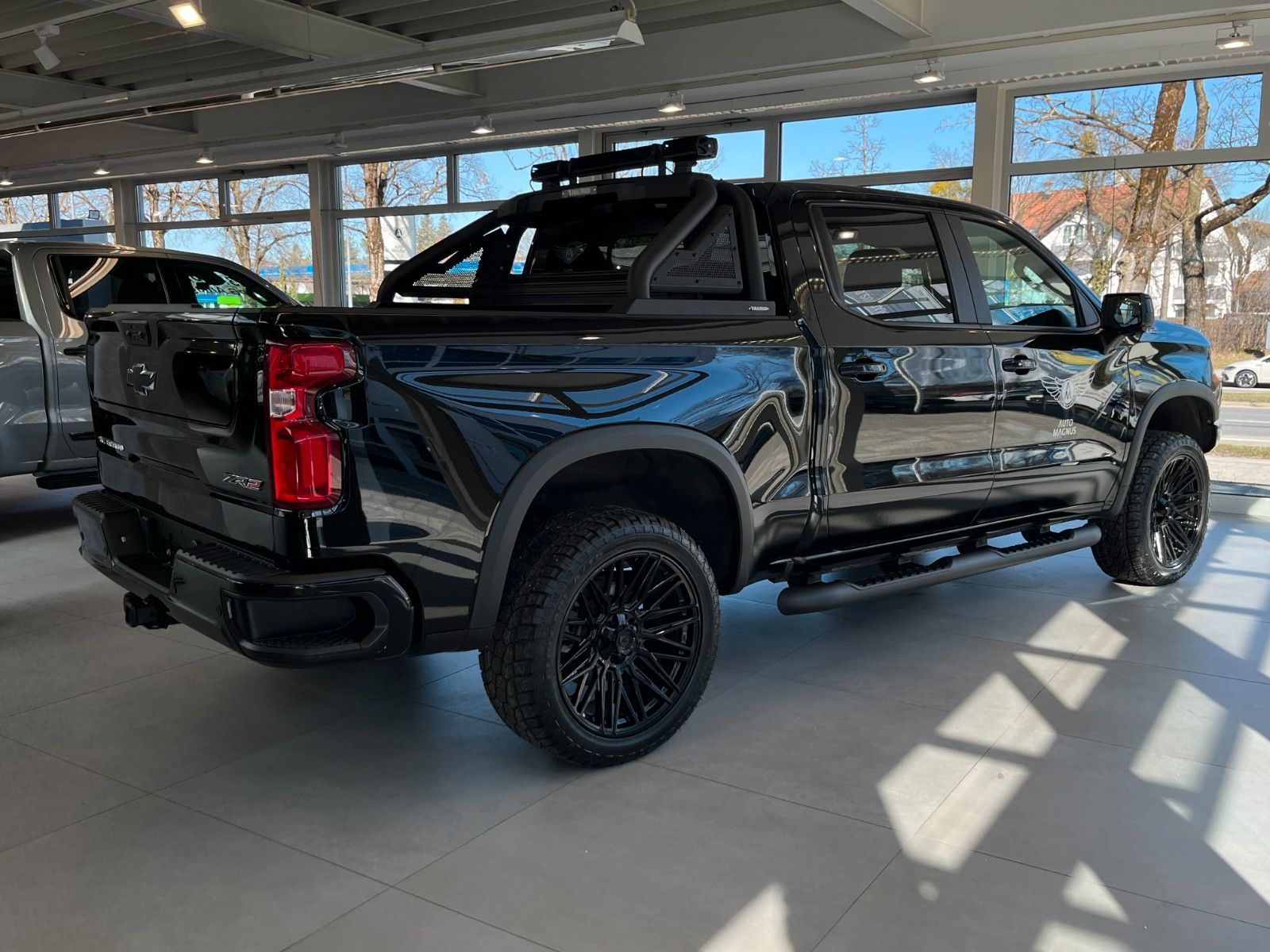 Fahrzeugabbildung Chevrolet Silverado ZR2 V8 6.2*Head-Up*360°*AHK*Bügel