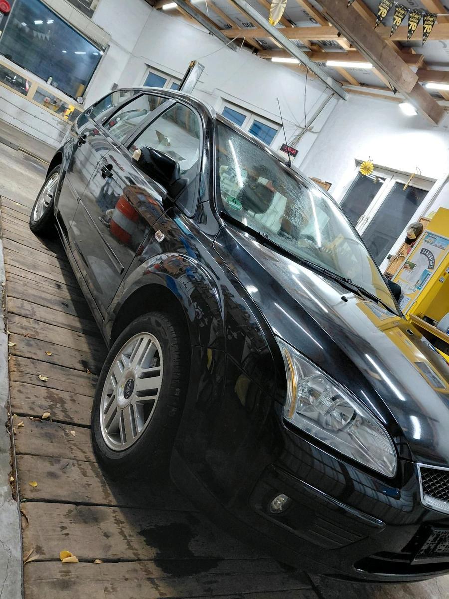 Ford Focus 2006 — engine 101 HP (74kW)
