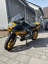 BMW R1100S - BMW R1100R