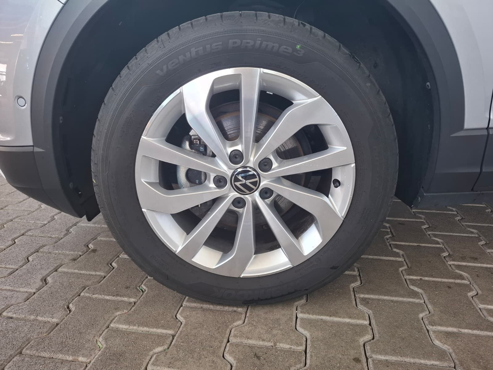 Fahrzeugabbildung Volkswagen T-Roc Style 1,5 TSI DSG +Kamera+ AHK+ ACC + Navi