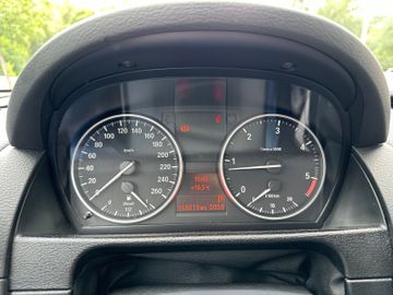 Bild 13 BMW X1 Baureihe X1 18 d xDrive