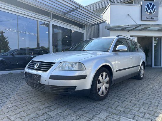 Volkswagen Passat Variant 1.6I TÜV/AU 06-2026