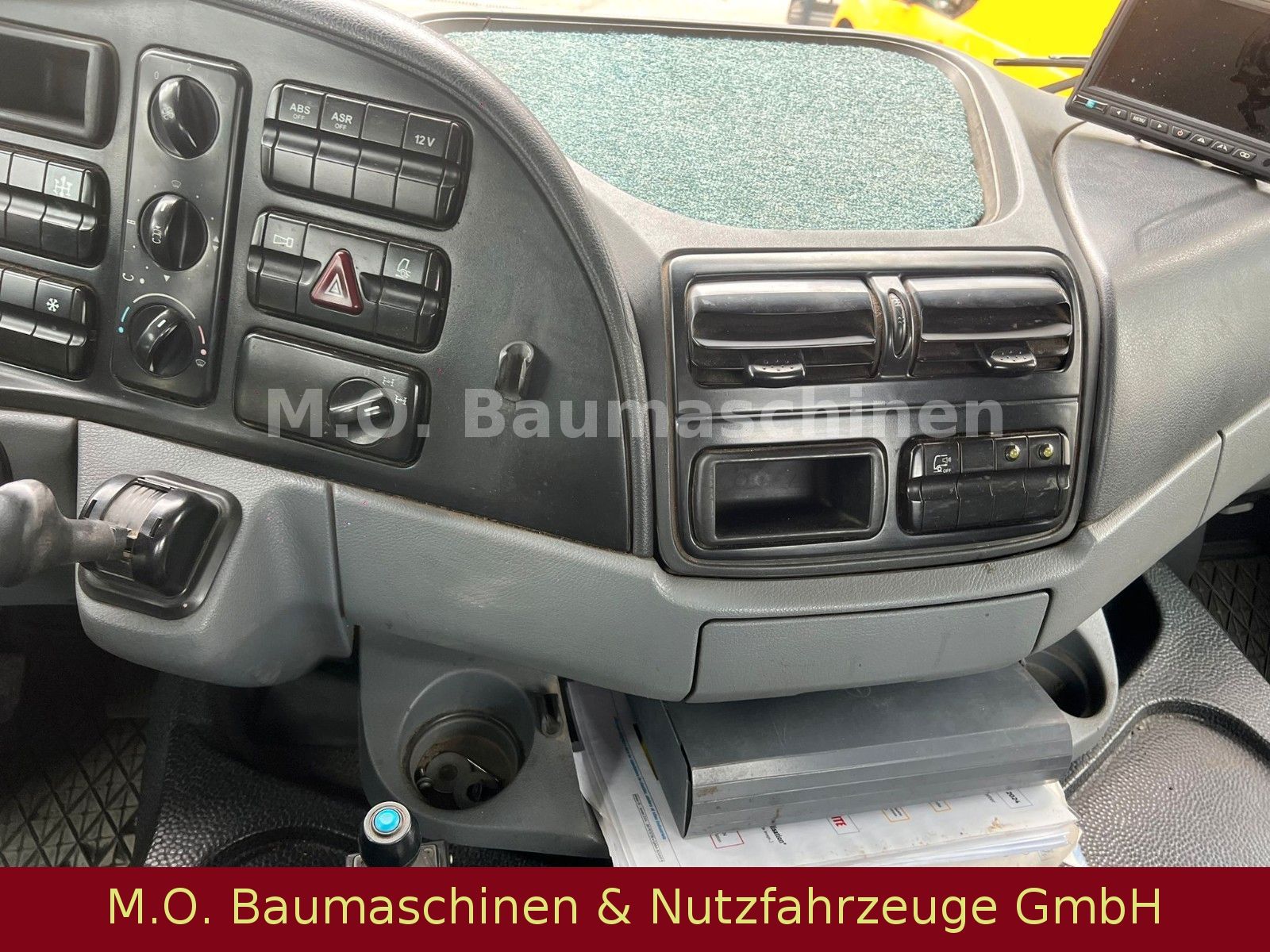 Fahrzeugabbildung Mercedes-Benz Mercedes Actros 3241 / 8x4 / Euro 4/