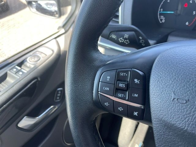 Fahrzeugabbildung Ford Tourneo Custom 320 L1 Titanium X Kamera AHK