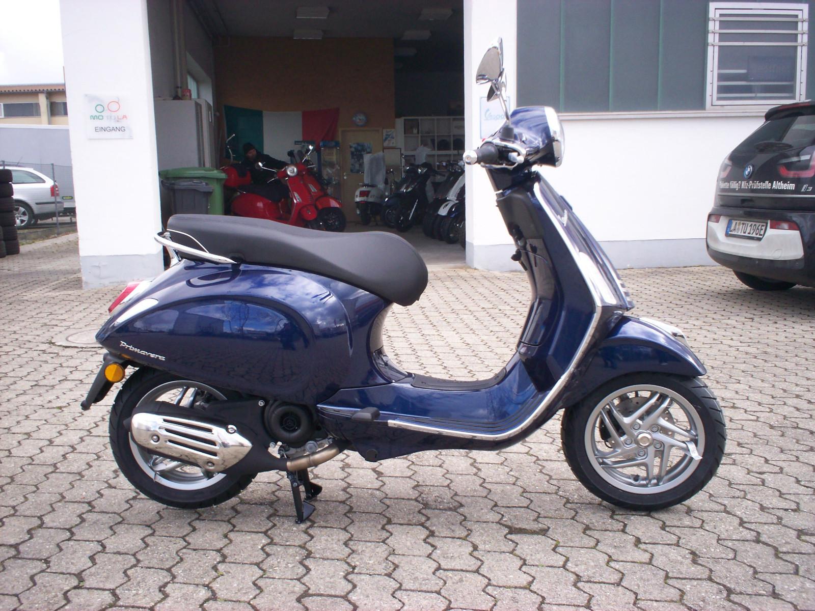 Vespa Frühlingsaktionsaktion Primavera 50 neues Modell