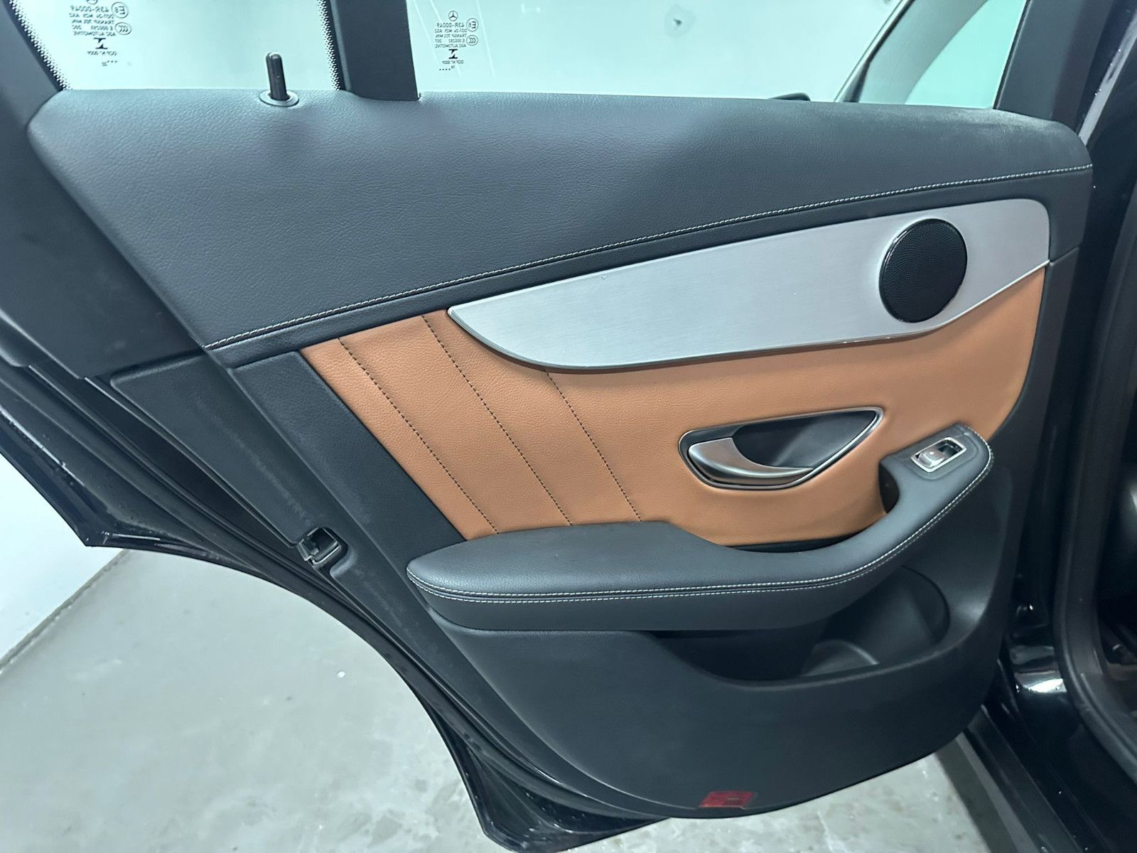 Fahrzeugabbildung Mercedes-Benz GLC 220 d 4MATIC Coupé *AMG-LINE*DISTRO*KAMERA*